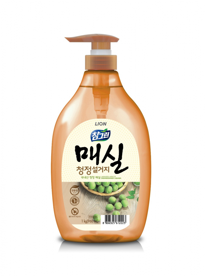 Жидкость для мытья посуды с ароматом абрикоса LION (Лион) Chamgreen Japanese Apricot bottle, 960 мл, фото