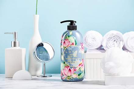 Гель для душа с экстрактом лотоса Jigott (Джиготт) Lotus Perfume Body Wash, 750 мл, фото