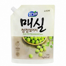 Жидкость для мытья посуды с ароматом абрикоса LION (Лион) Chamgreen Japanese Apricot refill, 960 мл, фото